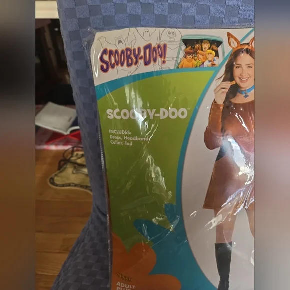 Scooby-Doo Brown Costume for Women - Picture 3 of 4